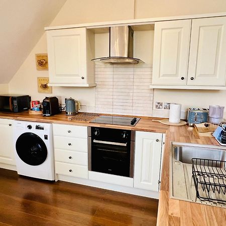 Top Floor Double En-Suite Br Apartment Central Matlock Матлок Экстерьер фото