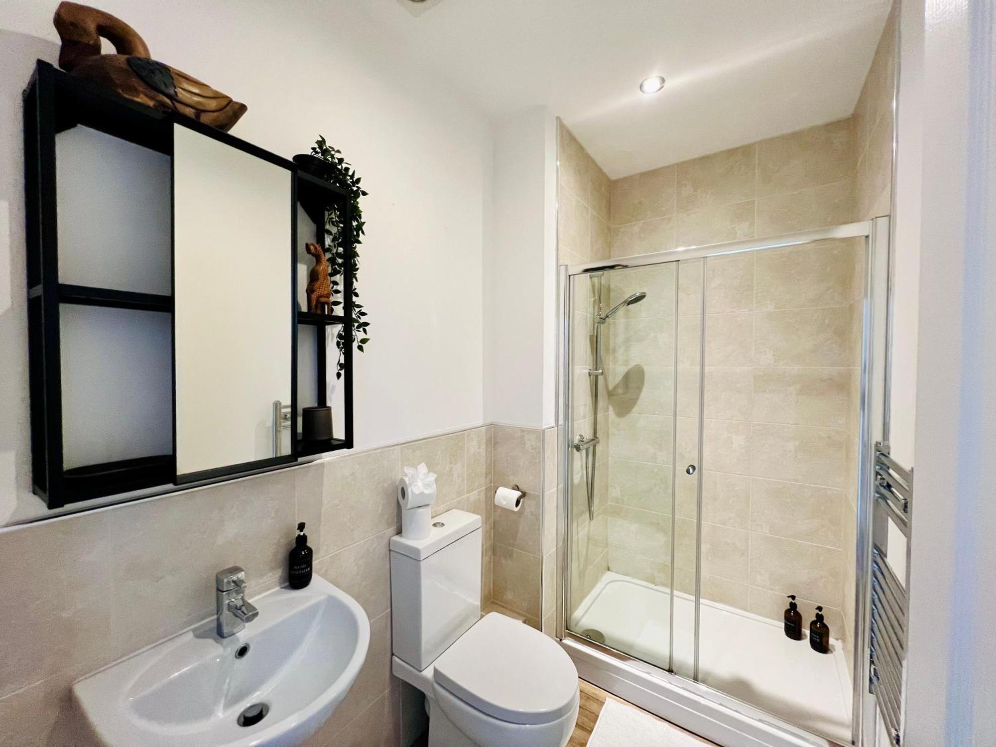 Top Floor Double En-Suite Br Apartment Central Matlock Матлок Экстерьер фото